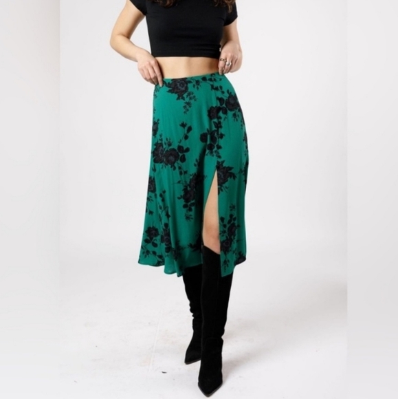 NWT Band of Gypsies Etta Emerald Floral Midi Skirt Small - Picture 1 of 8